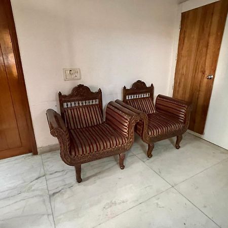 1Bhk Entire Floor With Full Kitchen And 2 Halls Very Spacious Near Medanta Hospital Best For Parties Gurgaon Eksteriør billede